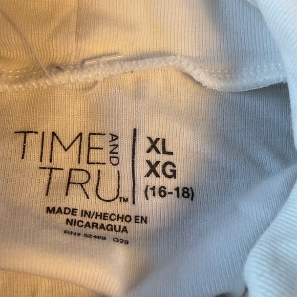 Time and Tru Women's White Long Sleeve Turtleneck Top - Picture 5 of 7